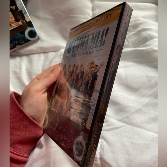 Mamma Mia 2 Here we go again DVD - Picture 3 of 6